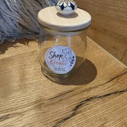 Schönes Glas mit Holzdeckel und kleinem Keramikgriff